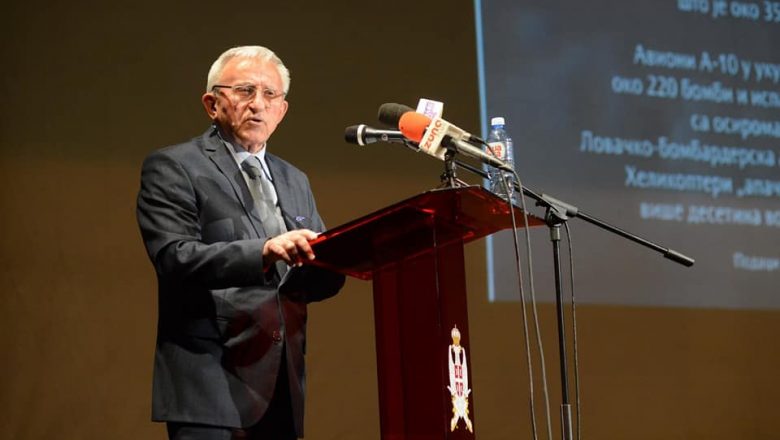 Генерал Лазаревић, говорећи у част и славу јунацима, одржао час историје