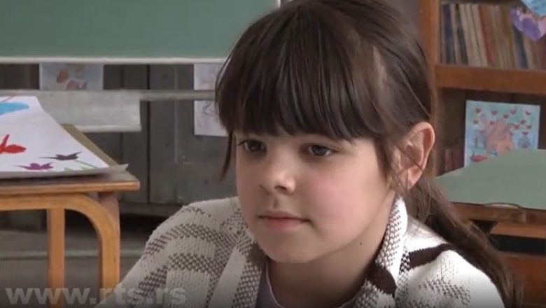 Анђела је једини ученик у школи: „Ја учитељицу волим, она је моја најбоља другарица“