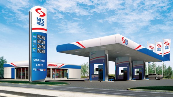 Далеко је пумпа – ратари задовољни ограниченом ценом, али не и забраном сипања у канистере