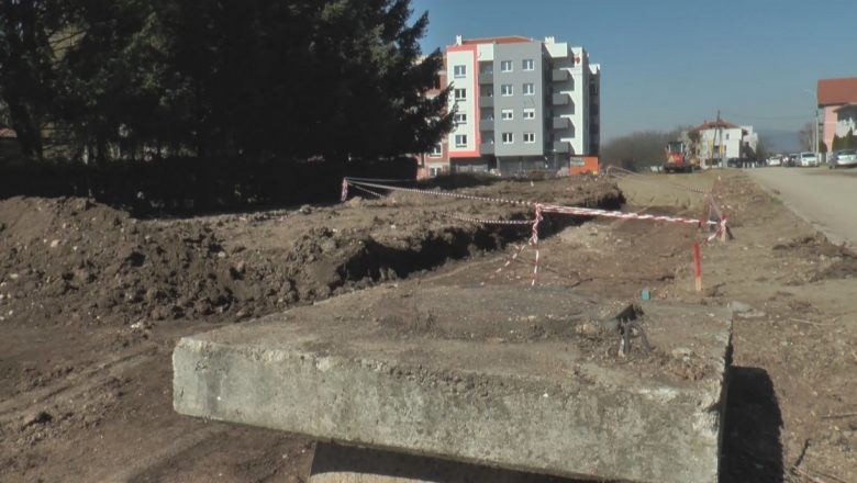 ПРОНАЂЕНО РЕТКО НАЛАЗИШТЕ: Остаци римског водовода на траси новог Булевара. Радови заустављени, следе истраживања
