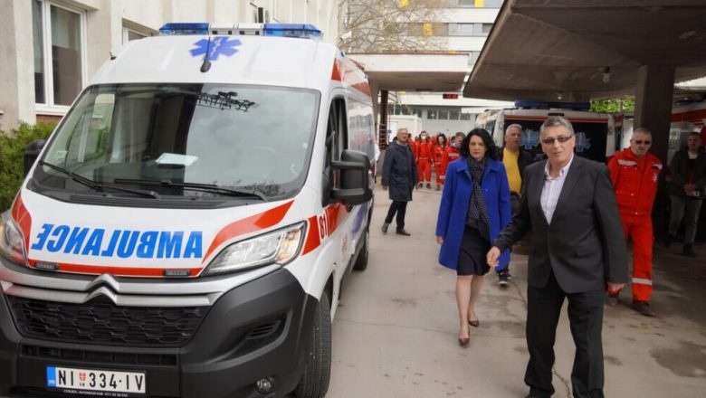 Запослени масовно туже нишку Хитну помоћ, грађани ће платити милионе